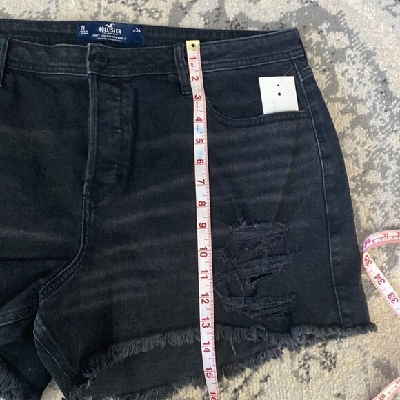 Hollister High Rise Ripped Mom Shorts Size 34 - Picture 6 of 7